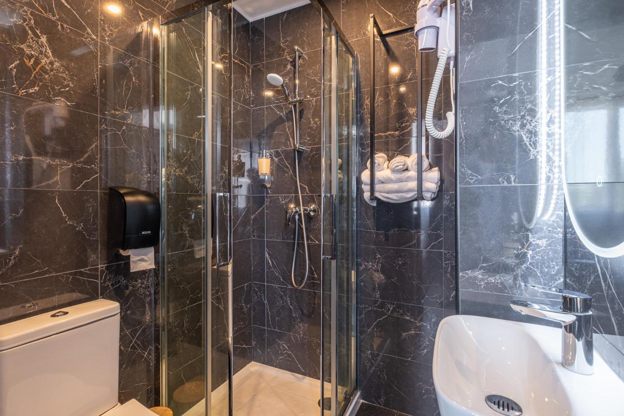 The Originals Boutique, Hotel Le Marignan,Le Havre Centre Gare 外观 照片