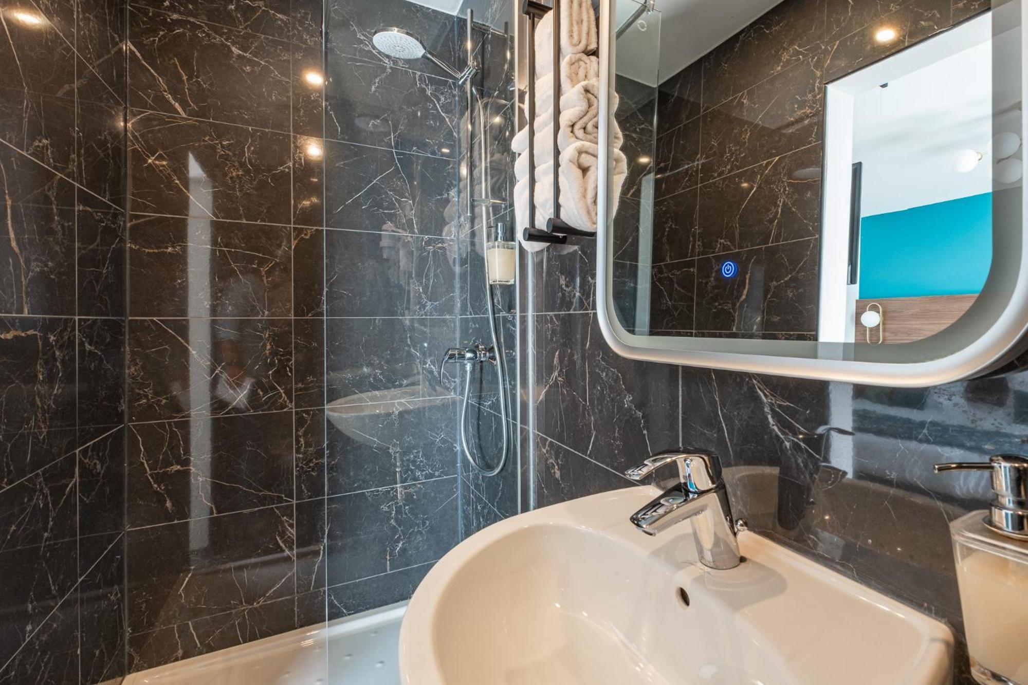 The Originals Boutique, Hotel Le Marignan,Le Havre Centre Gare 外观 照片