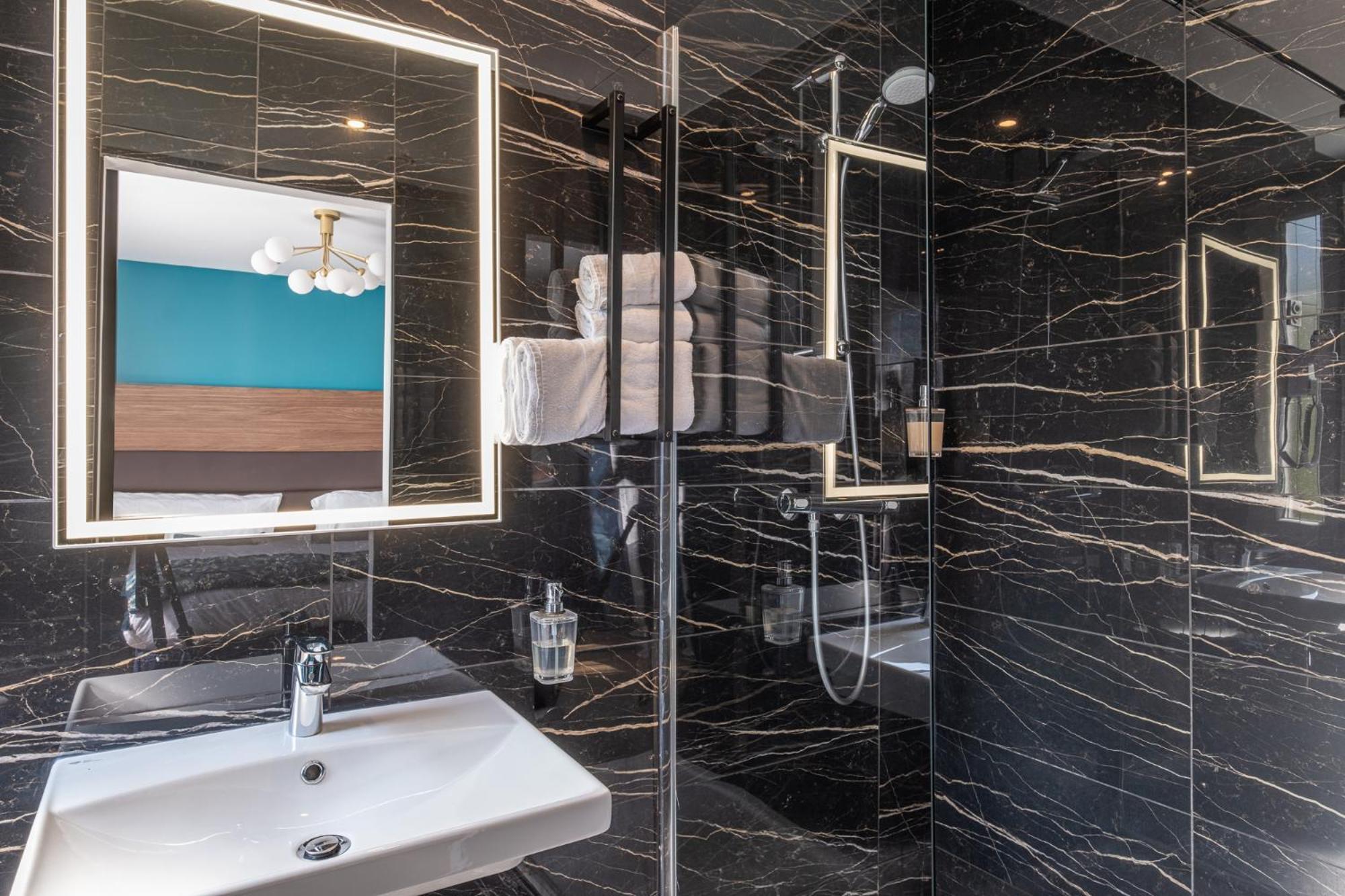 The Originals Boutique, Hotel Le Marignan,Le Havre Centre Gare 外观 照片